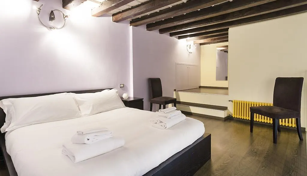 Italianway-Colombo 5 Apartment Milan Italy